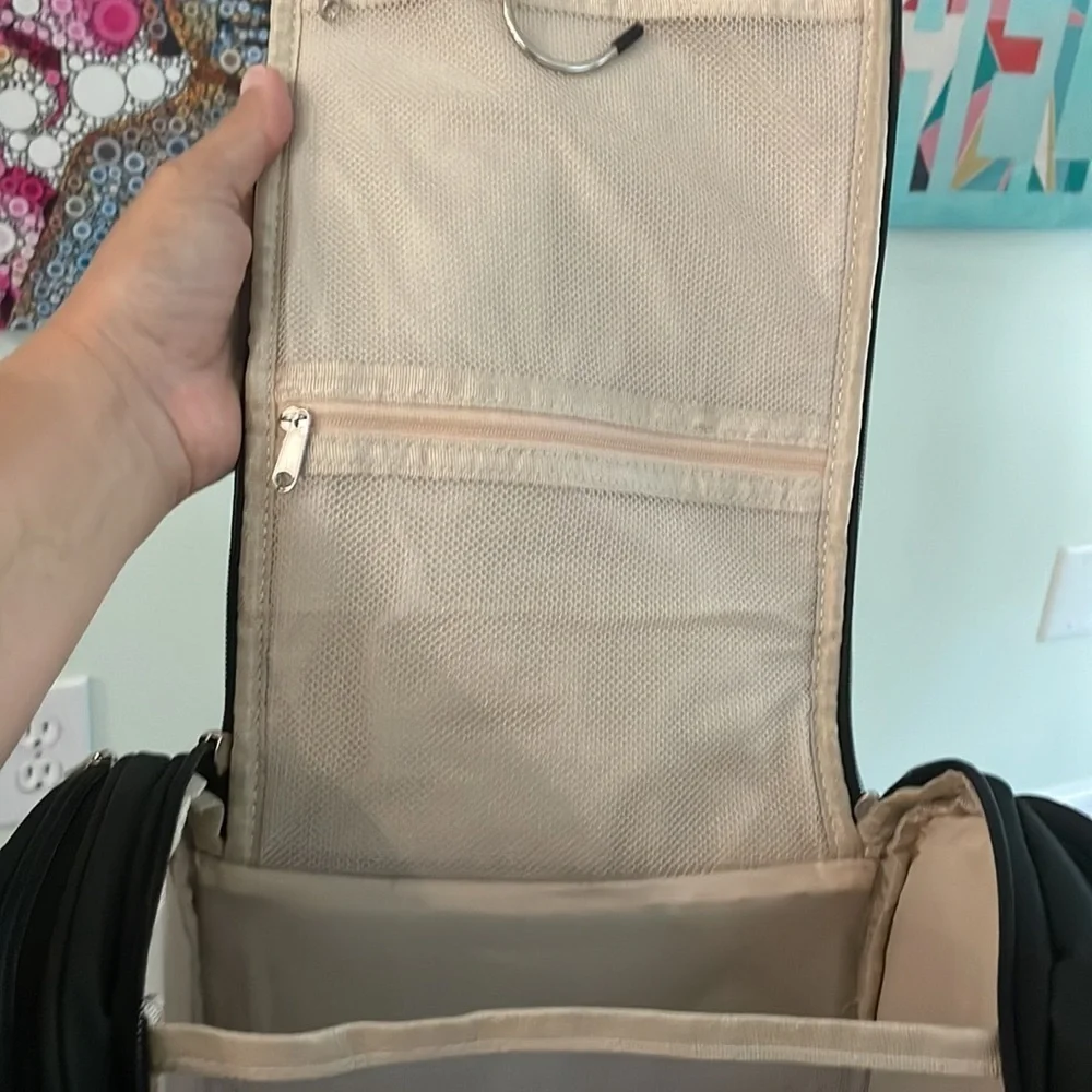 BOACAY Extra Large Hanging Travel Toiletry Bag for Women and Men Makeup Bag
